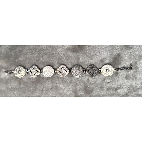 Brighton Vintage Medallion Scroll Link Bracelet Baroque Adjustable 7.5-8" - Picture 3 of 5